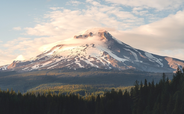 When the clouds FINALLY cleared around Mt Hood  OC cbyeva 