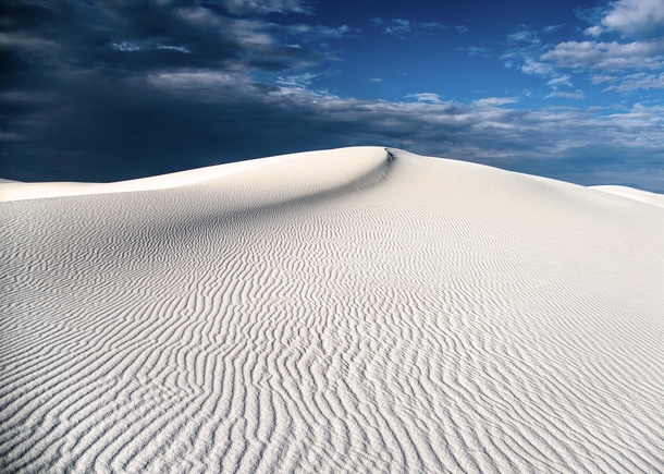 White Sands National Park is one of the most beautiful and otherworldly places Ive ever seen 