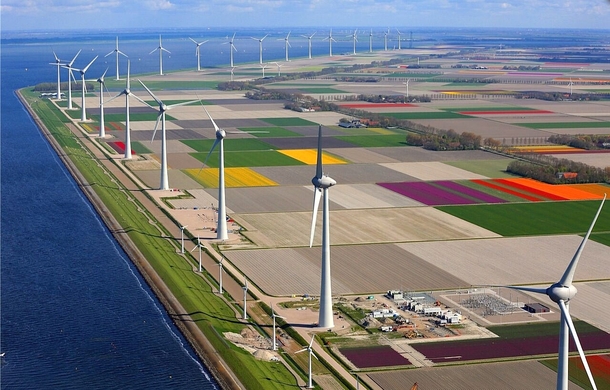 Windpark Noordoostpolder in Netherlands 