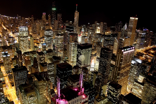 Windy City - Chicago at night from the Sears Tower  photo by Onur Kahya