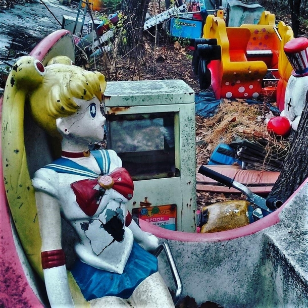 Yongma Land Abandoned Theme Park in Seoul Korea