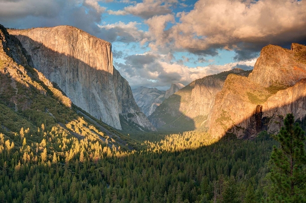 Yosemite Valley from Tunnel View at Sunset 