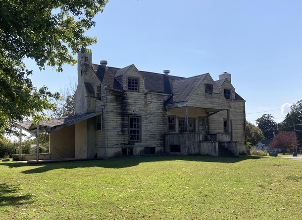 Your casual abandoned house in Southeast US