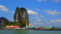  A floating village in southeast coast of Thailand