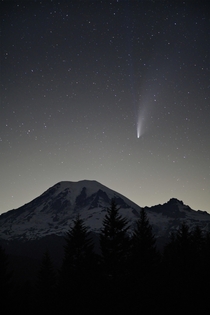  Comet NEOWISE over Mt Rainier x