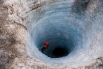  Down the hole by Jon Vidar