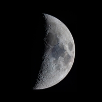  Megapixel Moon from the backyard last night - Zoom in and you can see Armstrong Aldrin and Collins craters north of the Apollo  landing site 