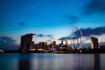  Singapores iconic skyline during blue hour