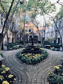 A beautiful inner courtyard of an apartment building somewhere in Oak Park IL 