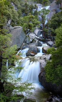 A beautiful waterfall on the drive up to Yosemite National Park 