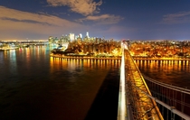 A night on the Williamsburg Bridge New York City