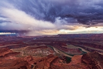 A stormy evening at Dead Horse Point 