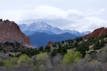 A view of Pikes Peak from Garden of the Gods Park CO  OC