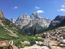 A view of the Tetons from Lake Solitude trail 