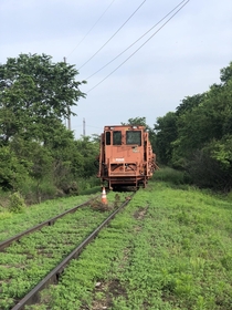 Abandon tracks with a rail car