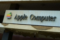 Abandoned Apple Store in Kuwait 