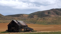 Abandoned barn in Utah