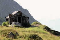 Abandoned cabin near Independence Mine Alaska 