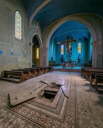 Abandoned church in Italy 
