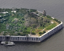 Abandoned civil war fort Fort Carroll Baltimore