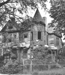 Abandoned Detroit Castle House 