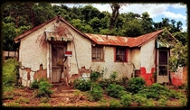 Abandoned duplex in SE Virginia