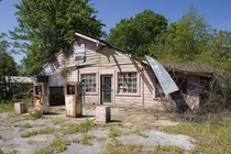 Abandoned gas station in Selma Alabama 