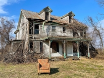 Abandoned home in Vincetown NJ