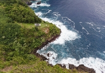 Abandoned homestead on Molokai north coast only reachable by helicopter 