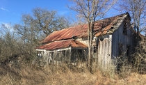 Abandoned house out in Caldwell tx Theres a few of them