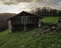 Abandoned little house in the hills perfect for a cottage Witch - Navarre Spain 