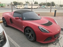 Abandoned Lotus Exige cabriolet in Dubai lot This car has been here for about  months now Sad sight