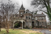 Abandoned s mansion 
