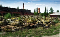 Abandoned Tank Repair Factory Ukraine Anyone got sand paper and WD 