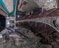 Abandoned theater that has since been demolished