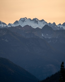After unsuccessfully securing some backpacking permits in North Cascades we decided to go for a sunset hike This was taken at the top of the Maple Pass Trail just beyond the boundary of North Cascades National Park 