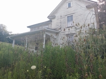 An abandoned farmhouse in rural Pennsylvania