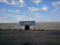 An abandoned Sears