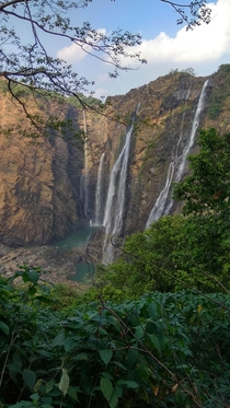 An afternoon in Jog falls India 