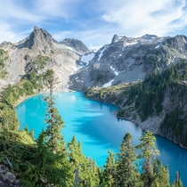 An azure glacial lake located deep in Washingtons Alpine Lakes Wilderness 