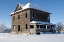 An old abandoned Farmhouse x