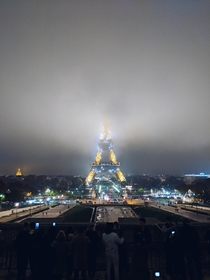 Another foggy night Paris