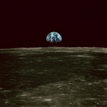 Apollo  Earthrise