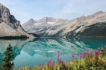 Bow Lake - Banff National Park Alberta Canada 