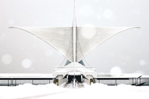 Calatravas Milwaukee Art Museum draped in snow 
