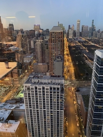Chicago looking south along Michigan Ave with Grant park on the right 