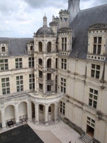 Chteau de Chambord double helix staircase from outside 