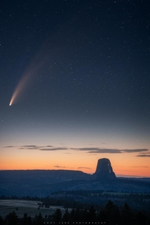 Comet Neowise over Devils Tower WY 