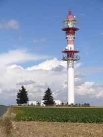 Communications tower near RetolutVidelles Ile-de-France by Pline 