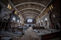 Decaying church in the middle of Detroit Detroit or Nothin 